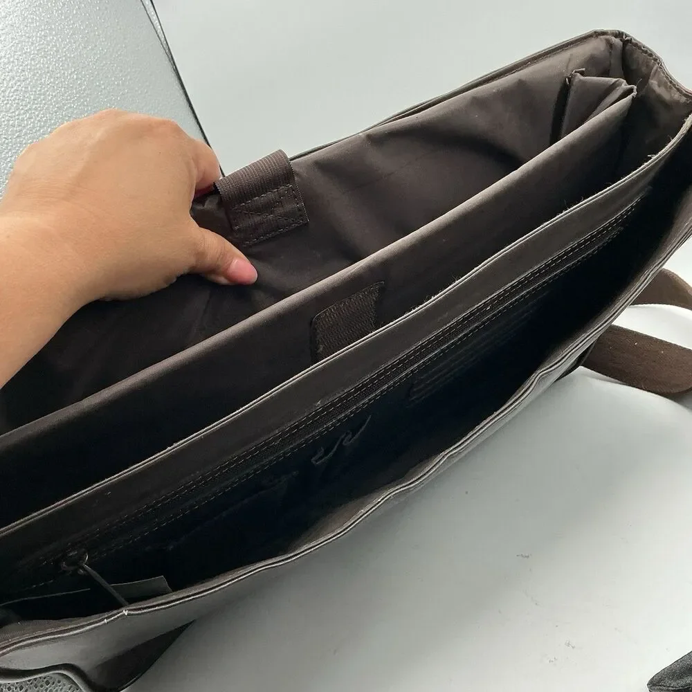 Kenneth Cole Reaction Brown Leather Messenger Laptop Briefcase Shoulder Bag